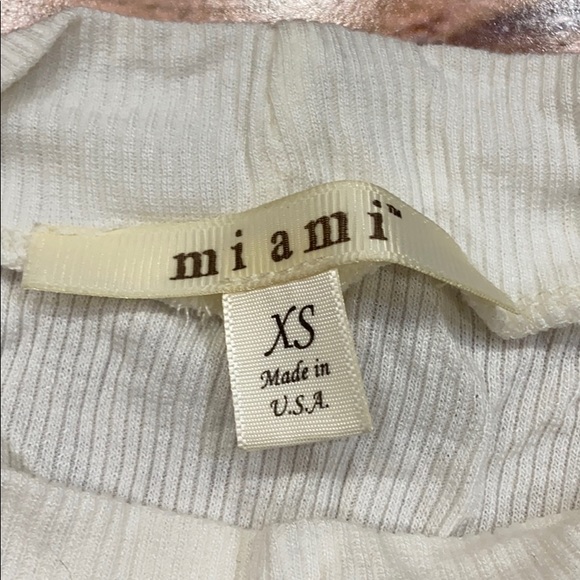 🌵3/$20•Ribbed Collared Plain What Tank Top Halter - Picture 3 of 3